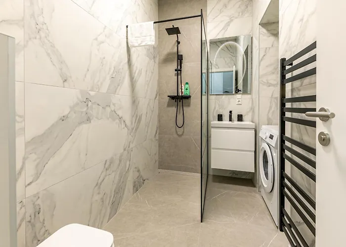 Apartment Compact Luxury By Jr *